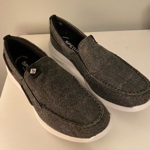 Sperry Men’s Casual SlipOn Loafer Black Canvas US 9m. Brand New  and Never Worn